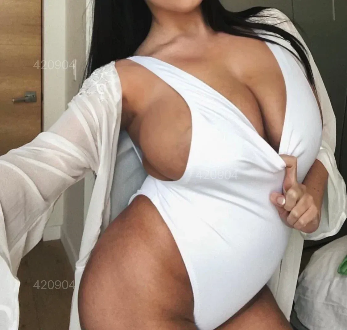 Амалия выезд только Whatsapp — фотография анкеты