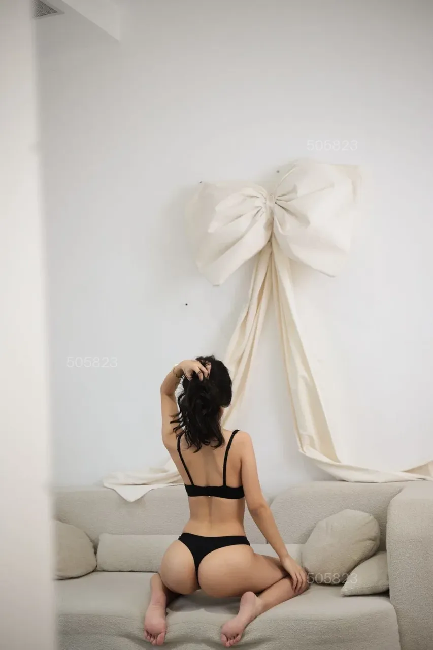 Алина через ватсап только — фотография анкеты